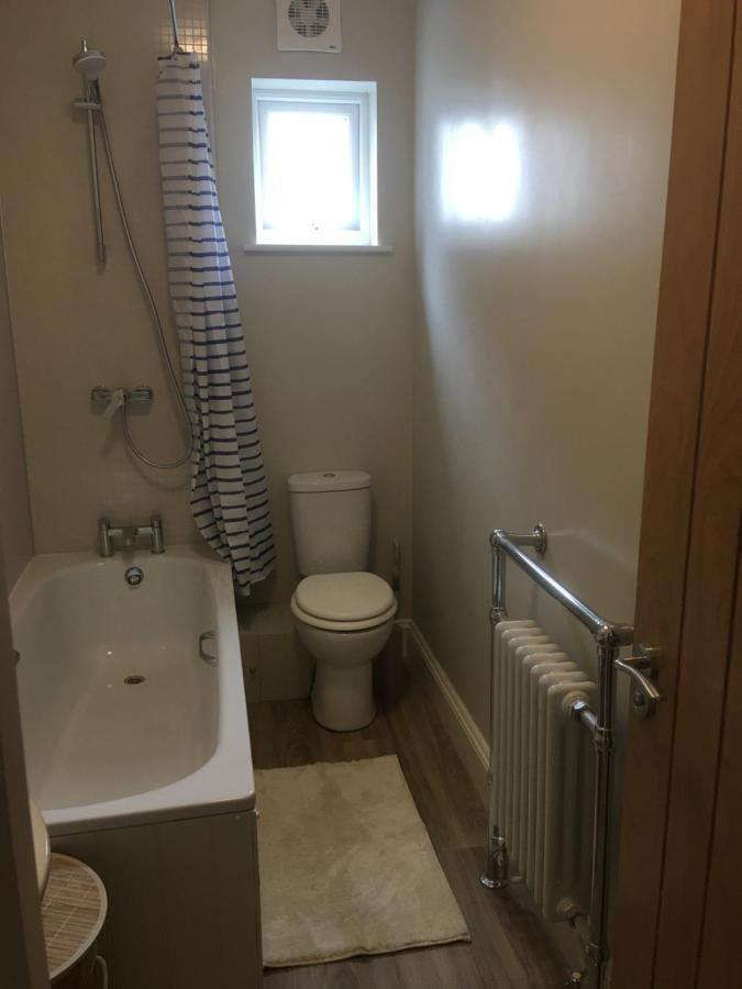 Catherine Street Apartments 索尔兹伯里 外观 照片